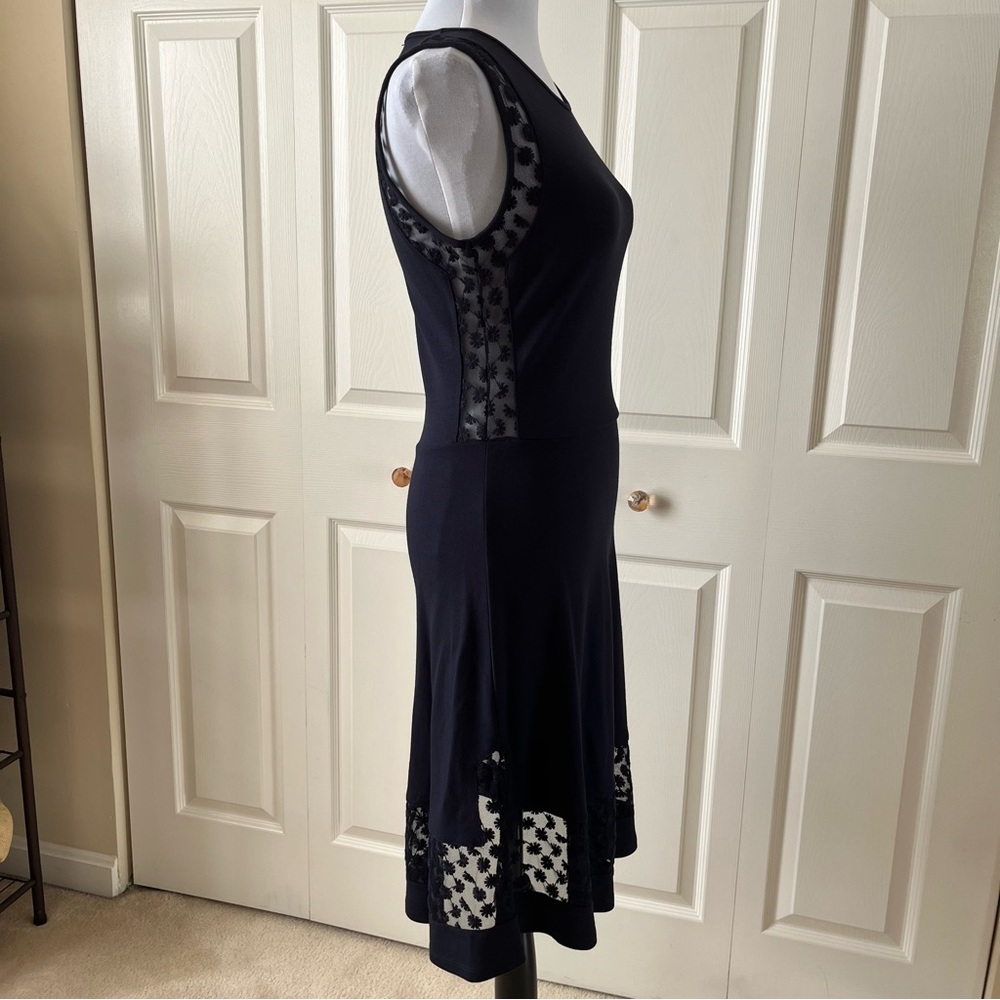 Elegant Navy Sleeveless Dress - Picture 6 of 8